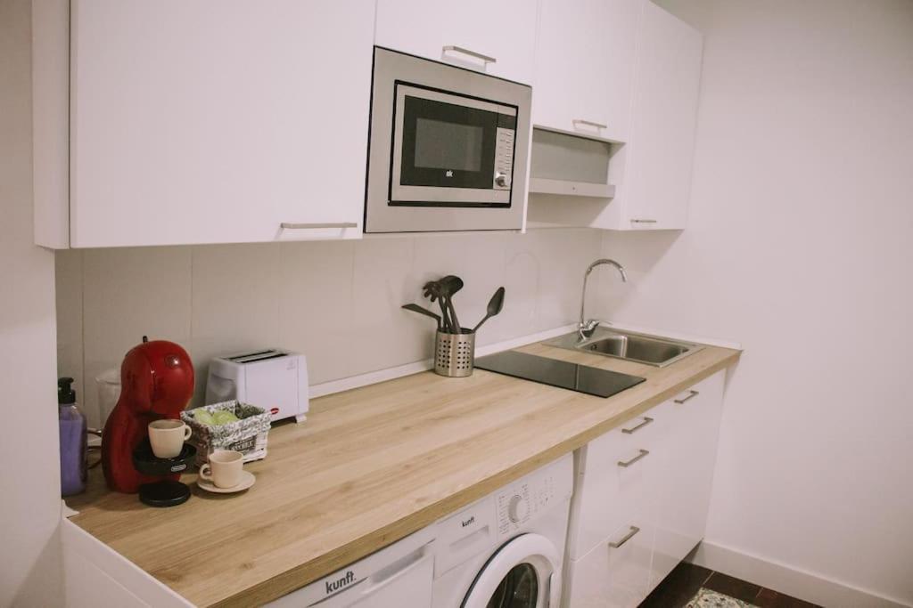 Precioso Apartamento Junto Al Casco Historico Malaga Exterior photo